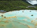＜三星堆•都江堰•黄龙•九寨沟•南桥蓝眼泪•灌县古城•仰天窝巨型熊猫自拍＞ ＜西进东出•2-8 人精致小团×1+1 商务保姆车×拼车自由行＞3 天 2 晚